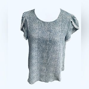 Women’s Blue with White Dots Petal Sleeve  Top Size L
